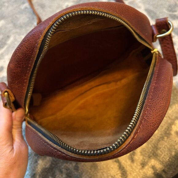 Portland Leather Circle Crossbody (Large) in Nutmeg - Picture 4 of 10